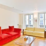 Grand Prestigieux Et A * Paris