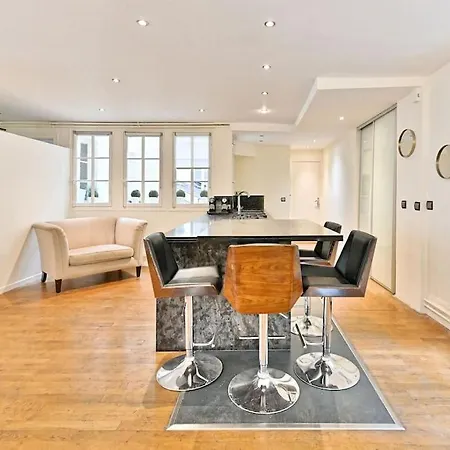 Appartement Grand Prestigieux Et à