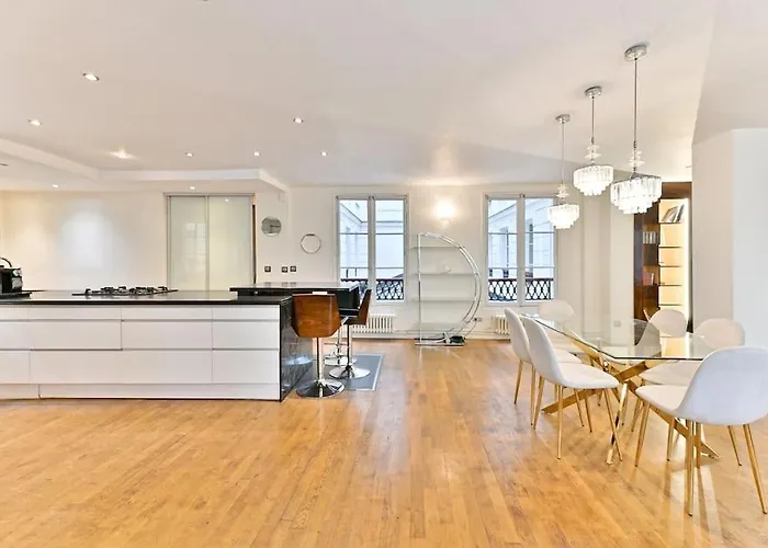 Appartement Grand Prestigieux Et à *