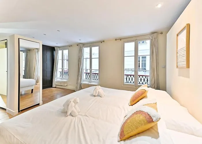 Grand Prestigieux Et à * Paris