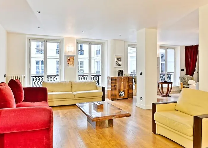 Grand Prestigieux Et à Paris